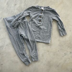 Lou Lou & Co ribbed gray top & bottom set